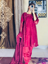 Mahnoor Maroon (Stitched 3 Pcs)