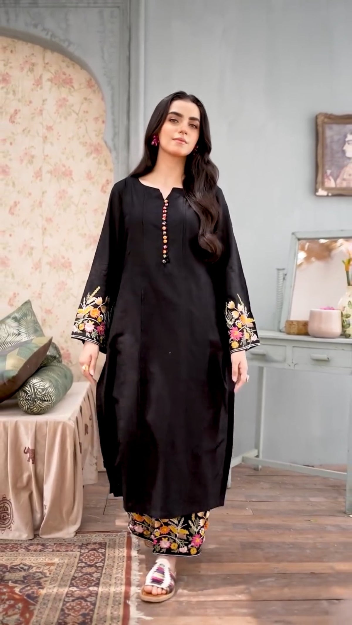 Black Elegance - Embroidered Long Shirt 2pc